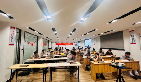以考促学，赋能成长——2025年度第二场“硬质合金成型工”职业技能等级认定工作顺利完成